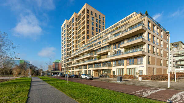 Saskia Van Uijlenburgkade